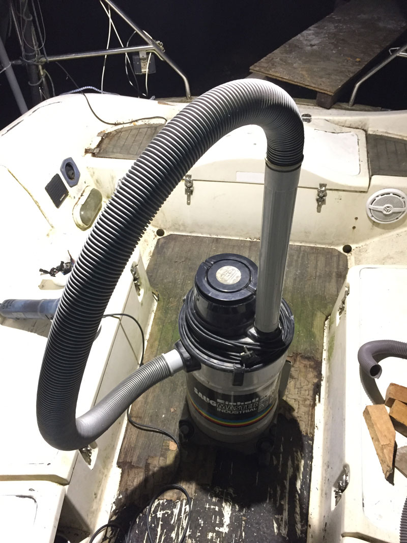 Cockpit-Boden
